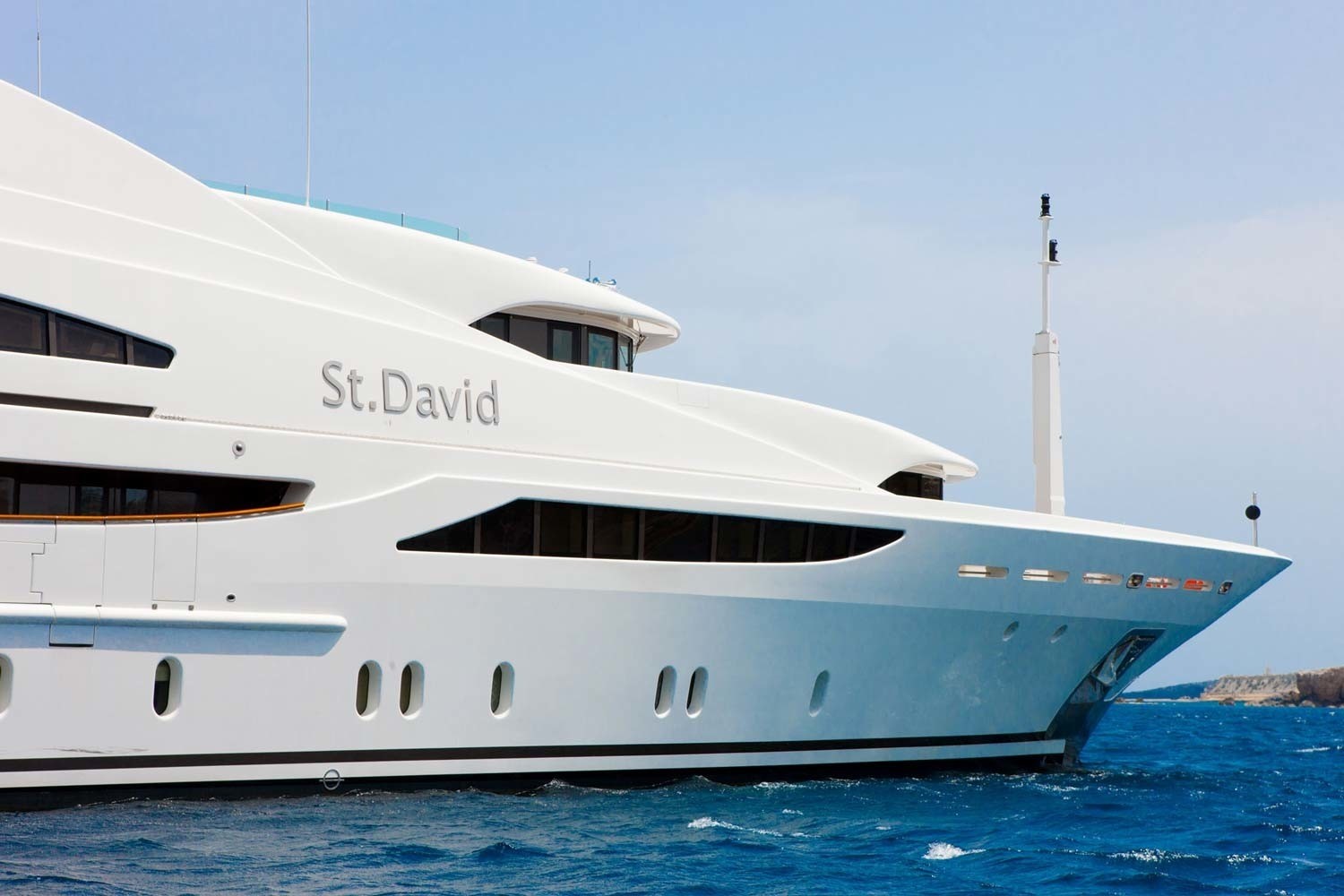 who owns the st david yacht